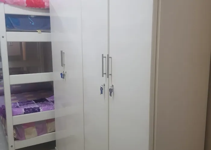 Hostel Sweet - للأجانب فقط